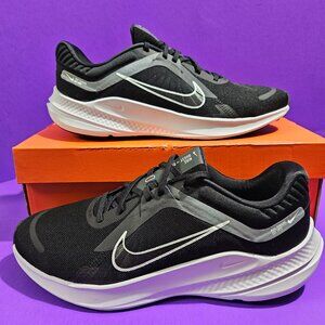 NEW Men's Size 11 Nike Quest 5 Shoes Running Black White Athletic Training